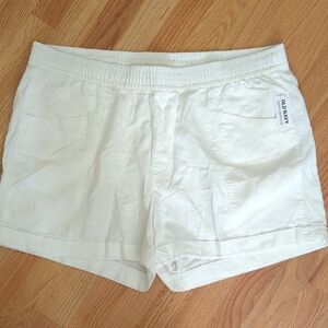 Old Navy Women's Cream Cargo Shorts